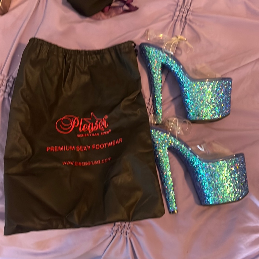 Never Worn Pleasers Platform Heels w/straps in glittery blue color, Size 6/comfy